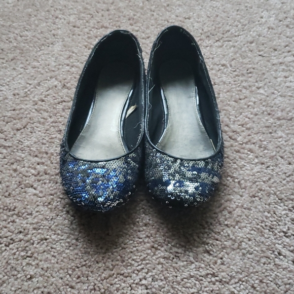 Size 6 unique sequined flats - Picture 2 of 7